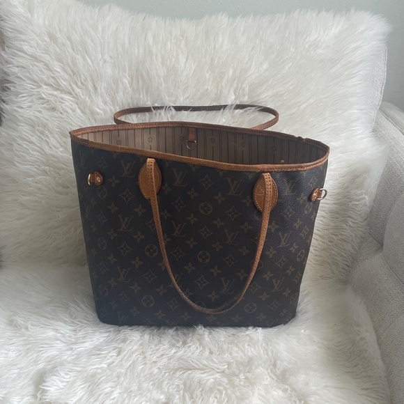 Louis Vuitton MM Neverfull - Picture 1 of 17